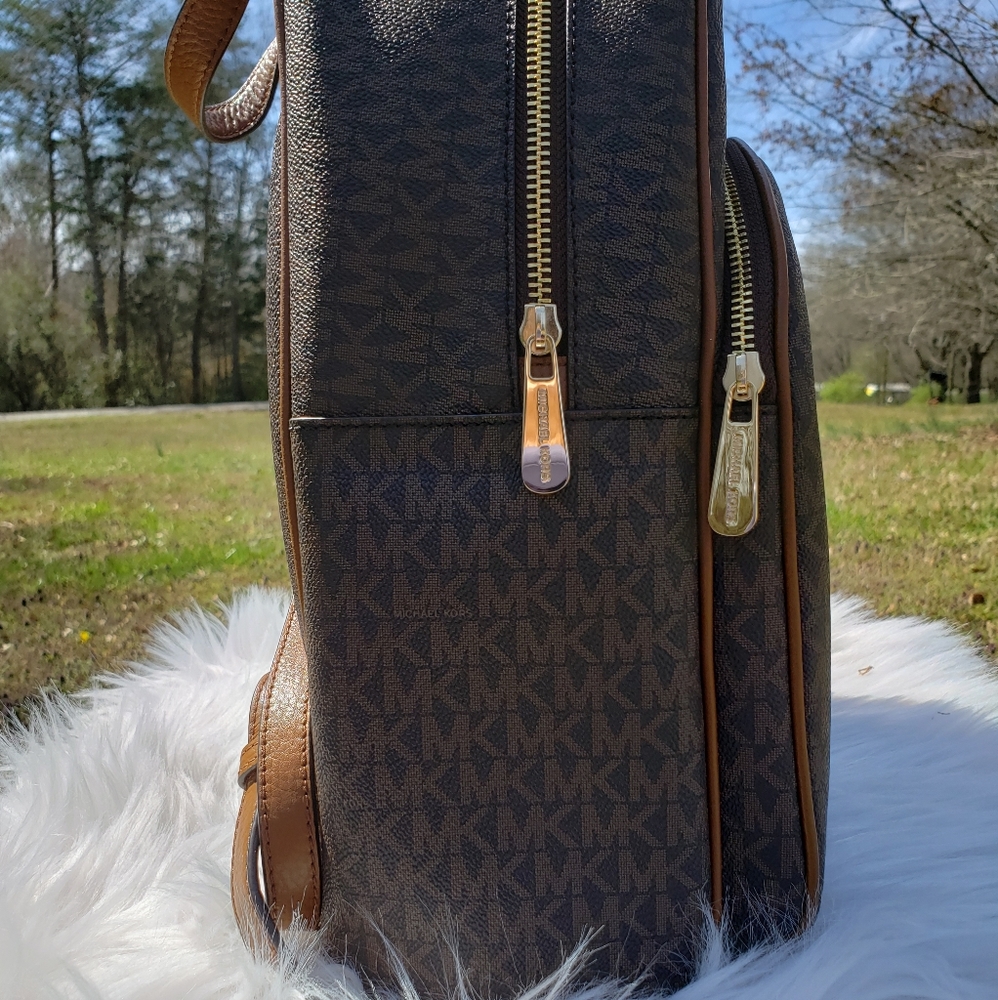Michael kors large backpack - Picture 7 of 8